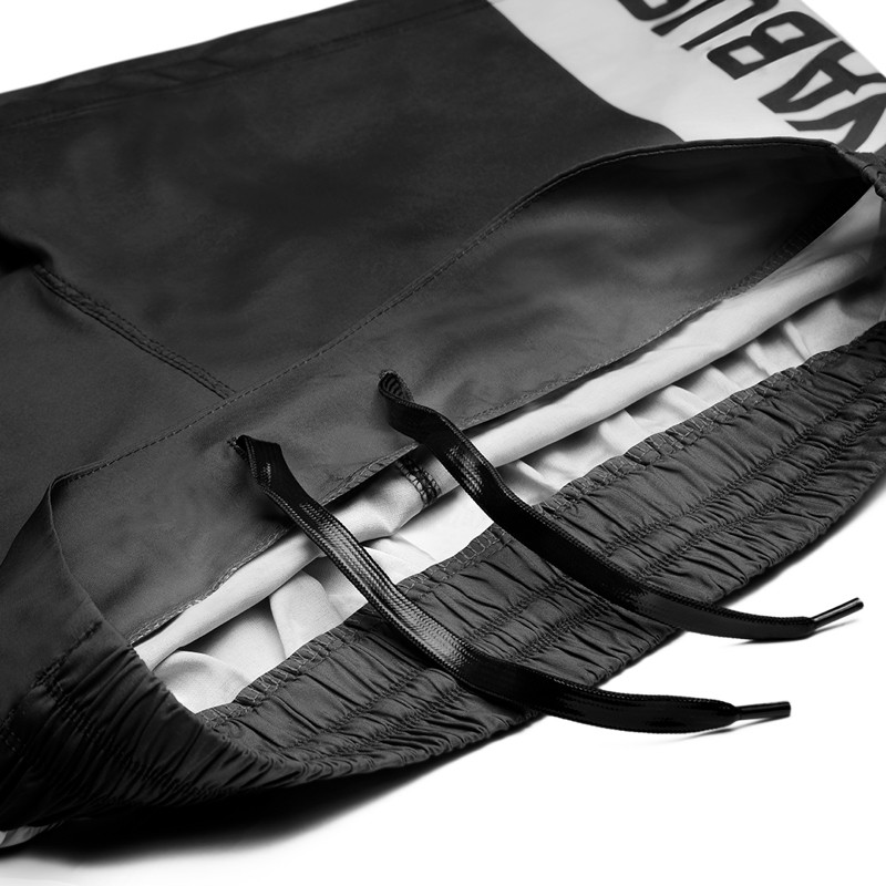 HAYABUSA Icon - Kickboxing Shorts (schwarz) HAYABUSA Icon - Kickboxing Shorts (schwarz)