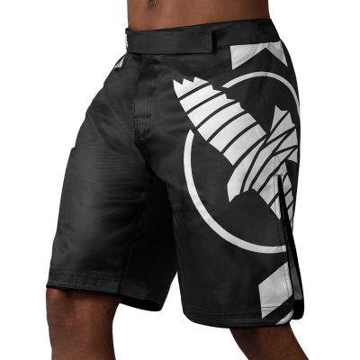 HAYABUSA Icon - Fight Shorts (schwarz/weiss)