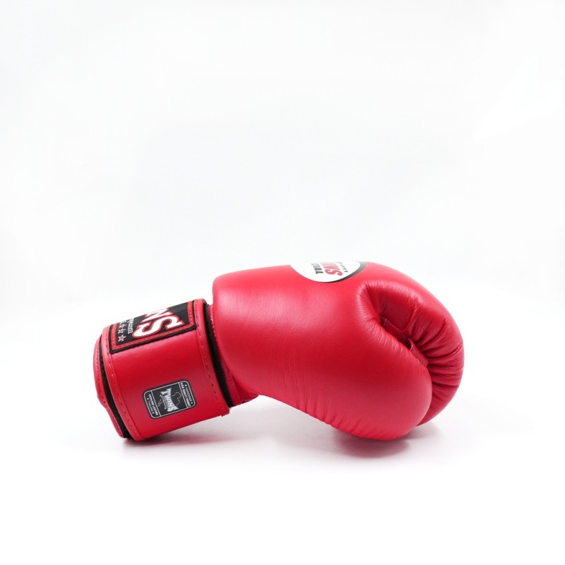 TWINS SPECIAL BGVL 3 - gants de boxe (rouge)